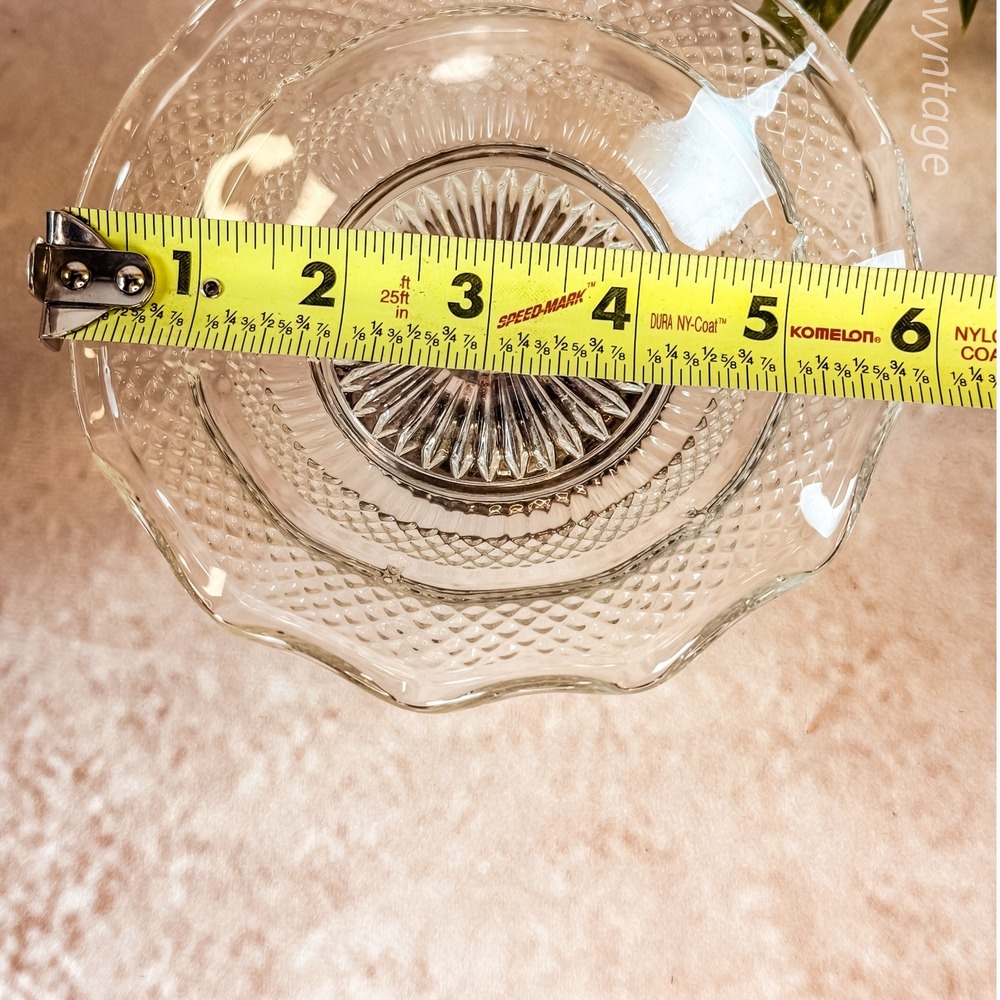 Glass Ruffled Edge Compote Dish - Picture 6 of 7
